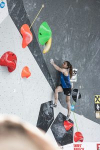 Lire la suite à propos de l’article Coupe du monde de bloc d’Innsbruck : Agathe CALLIET 14ème, Samuel RICHARD 16ème.